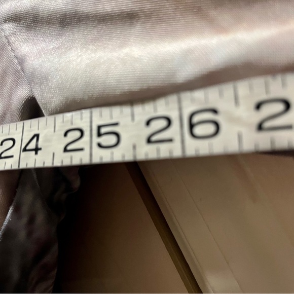 Dog themed sweatshirt with hoodie and Sherpa inside - Picture 11 of 16